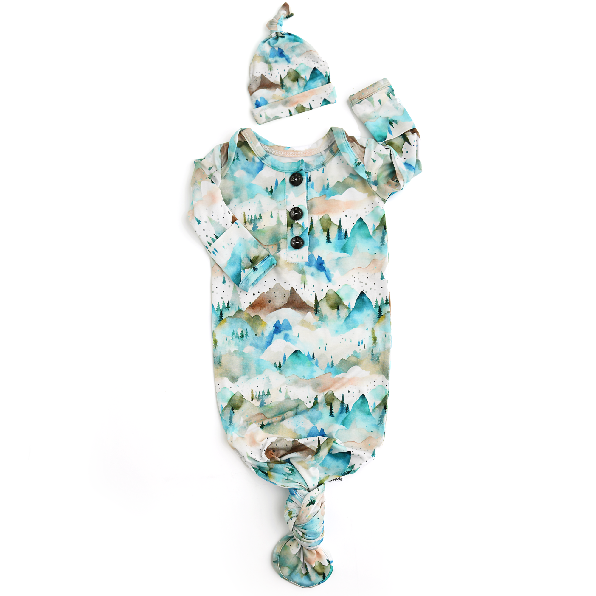 Gigi and Max Everest Gown & Knot Hat