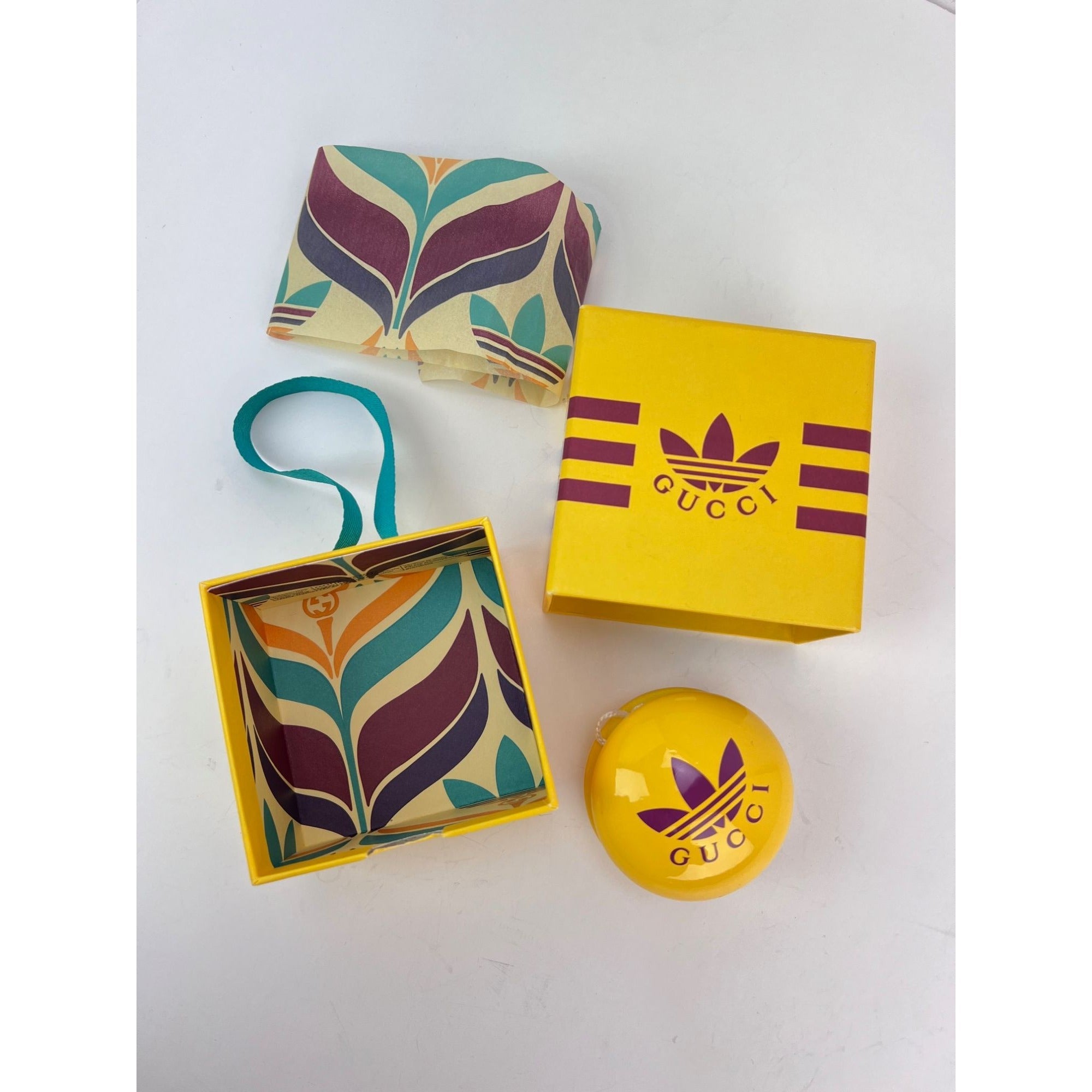 GUCCI アディダス コラボ ヨーヨー Gucci x Adidas Yellow Wooden Yoyo – The Strawberry Shop