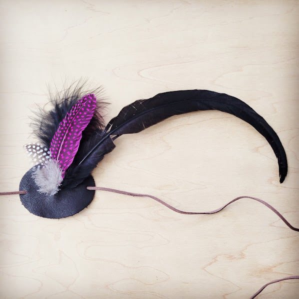 **Spotted Magenta/Black Feather &amp; Leather Hat Band (Band Only) 983d