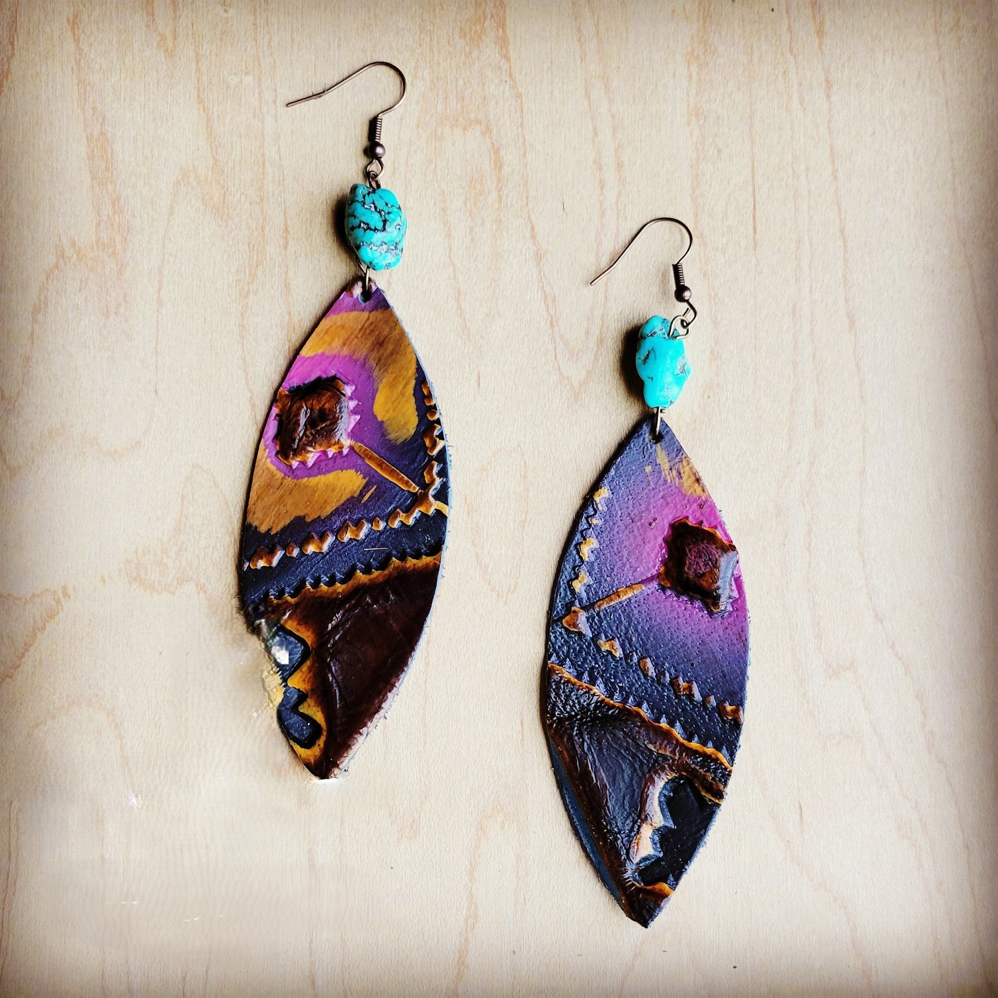**Leather Oval Earrings in Magenta Navajo w/ Turquoise Accent 215L
