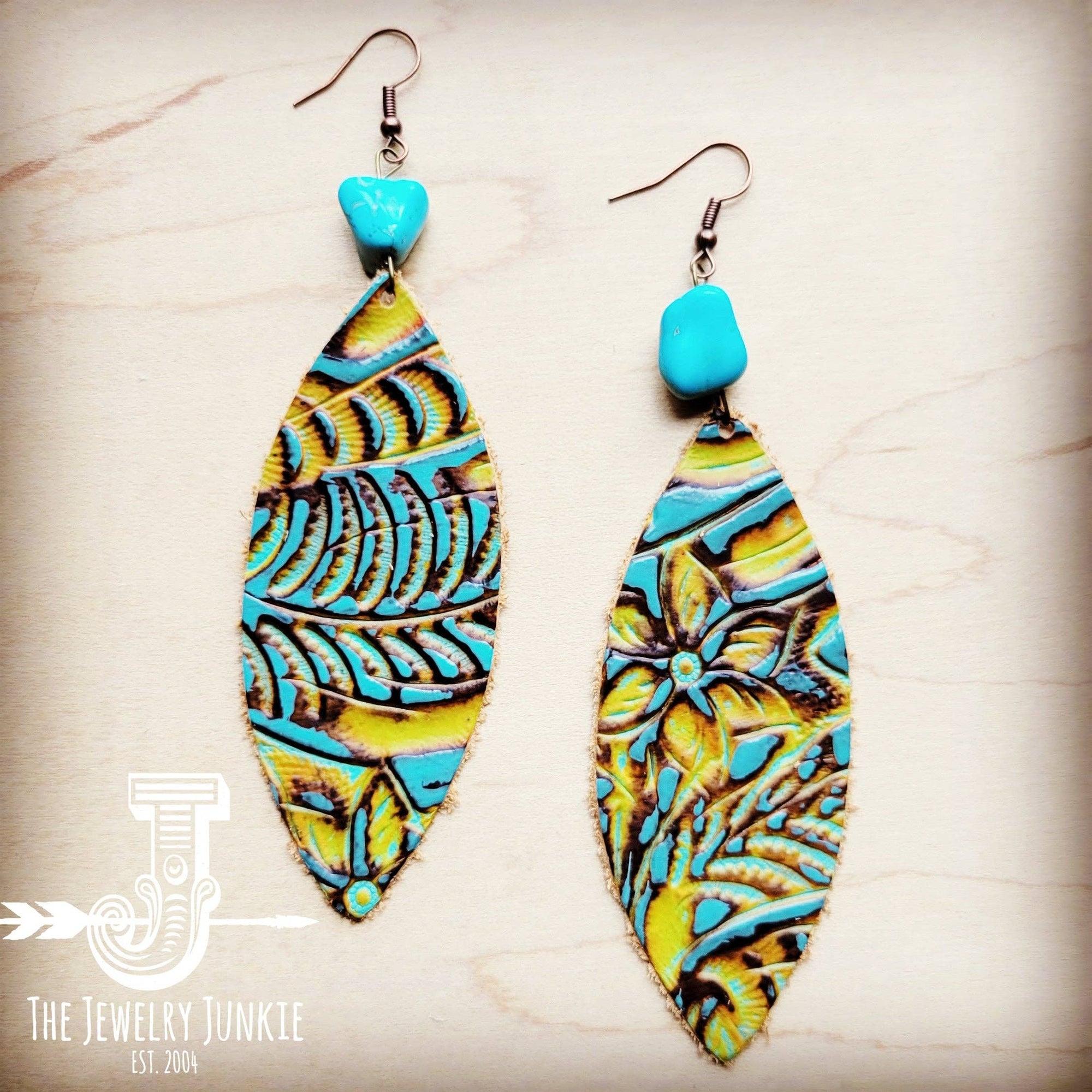 Dallas Turquoise Leather Oval Dangle Earrings with Accent