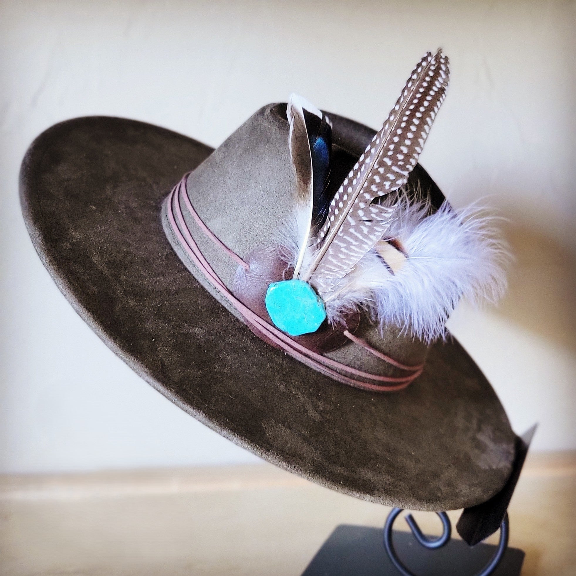 Guinea Marabou Feather &amp; Turquoise Slab Hat Band + Choice of Hat 985y