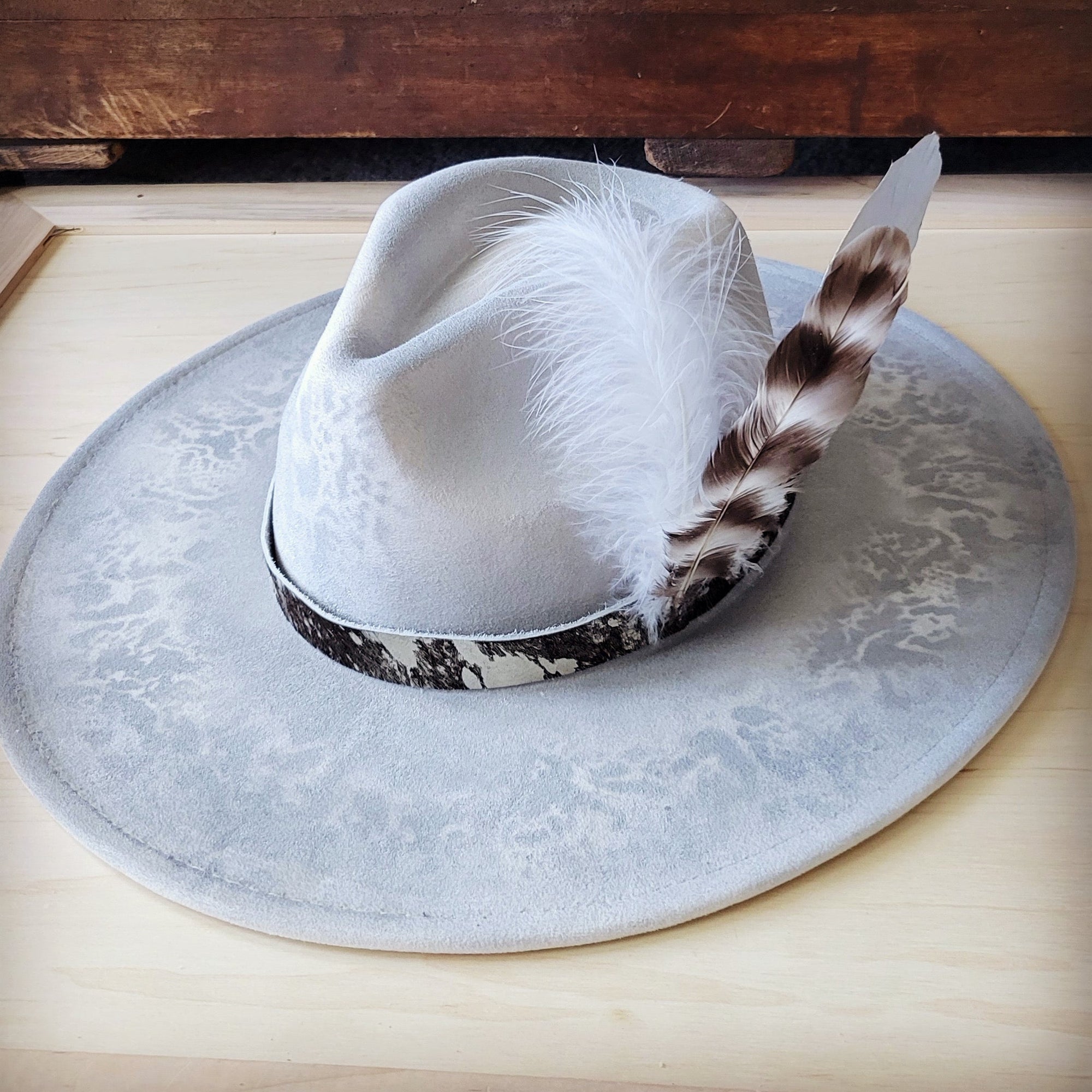 Hand-Painted Python Boho Western Cowgirl Hat &amp; Band-Silver 987f