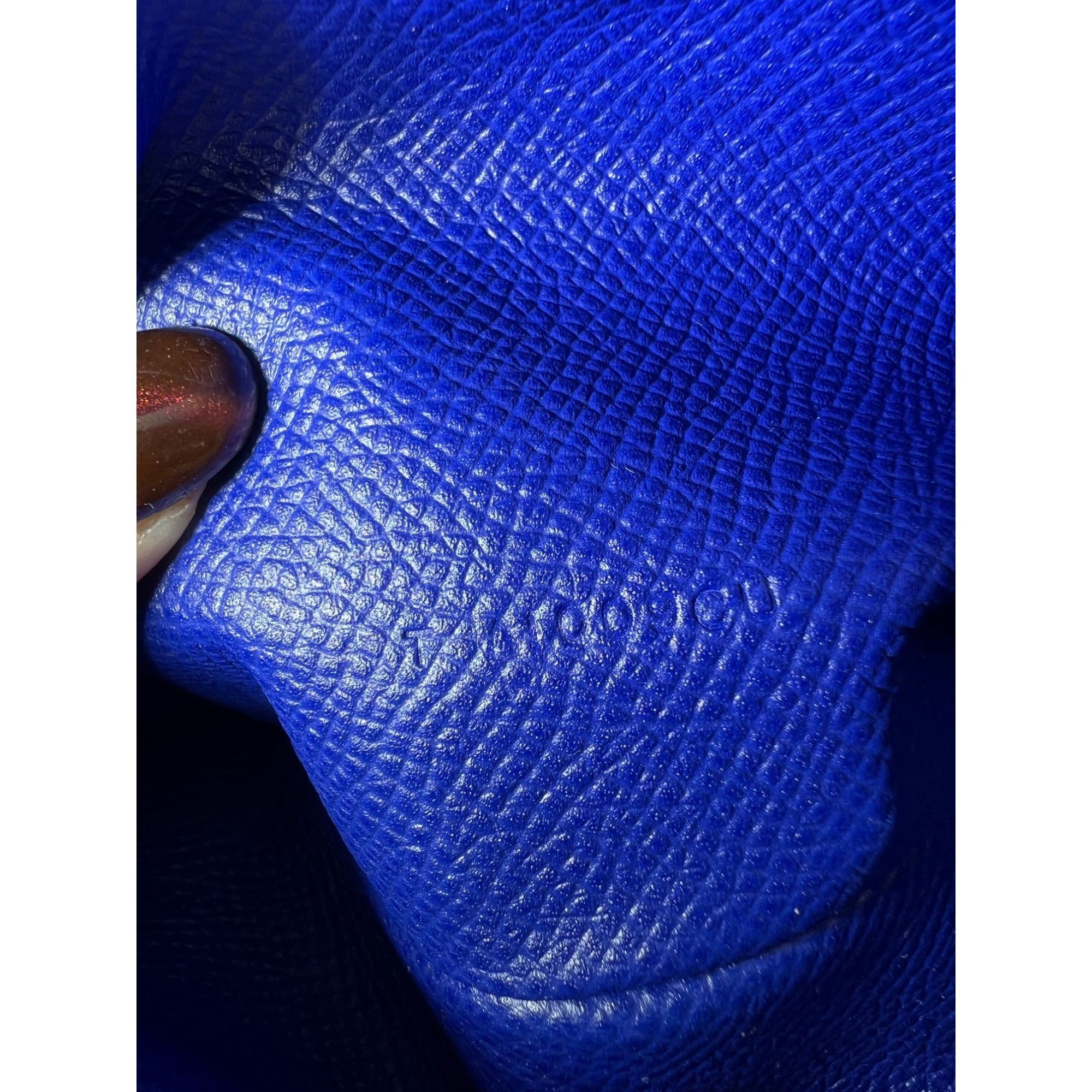 HERMÈS Long Epsom Bearn Gusset Electrique Bleu Wallet