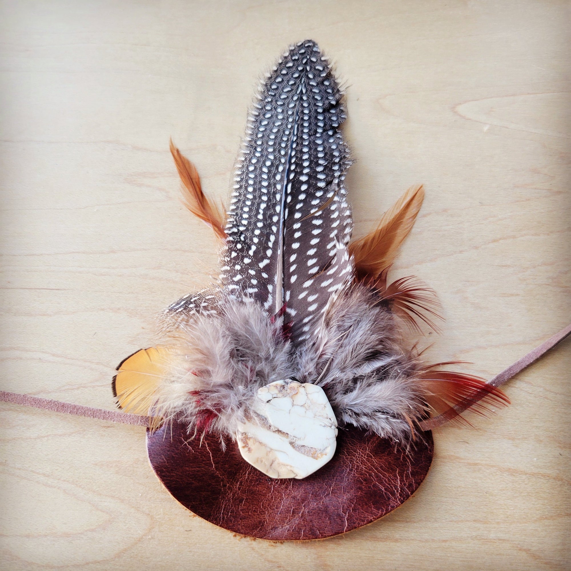 Spotted Feather, White Stone &amp; Brown Leather Hat Band (Band only) 984ww