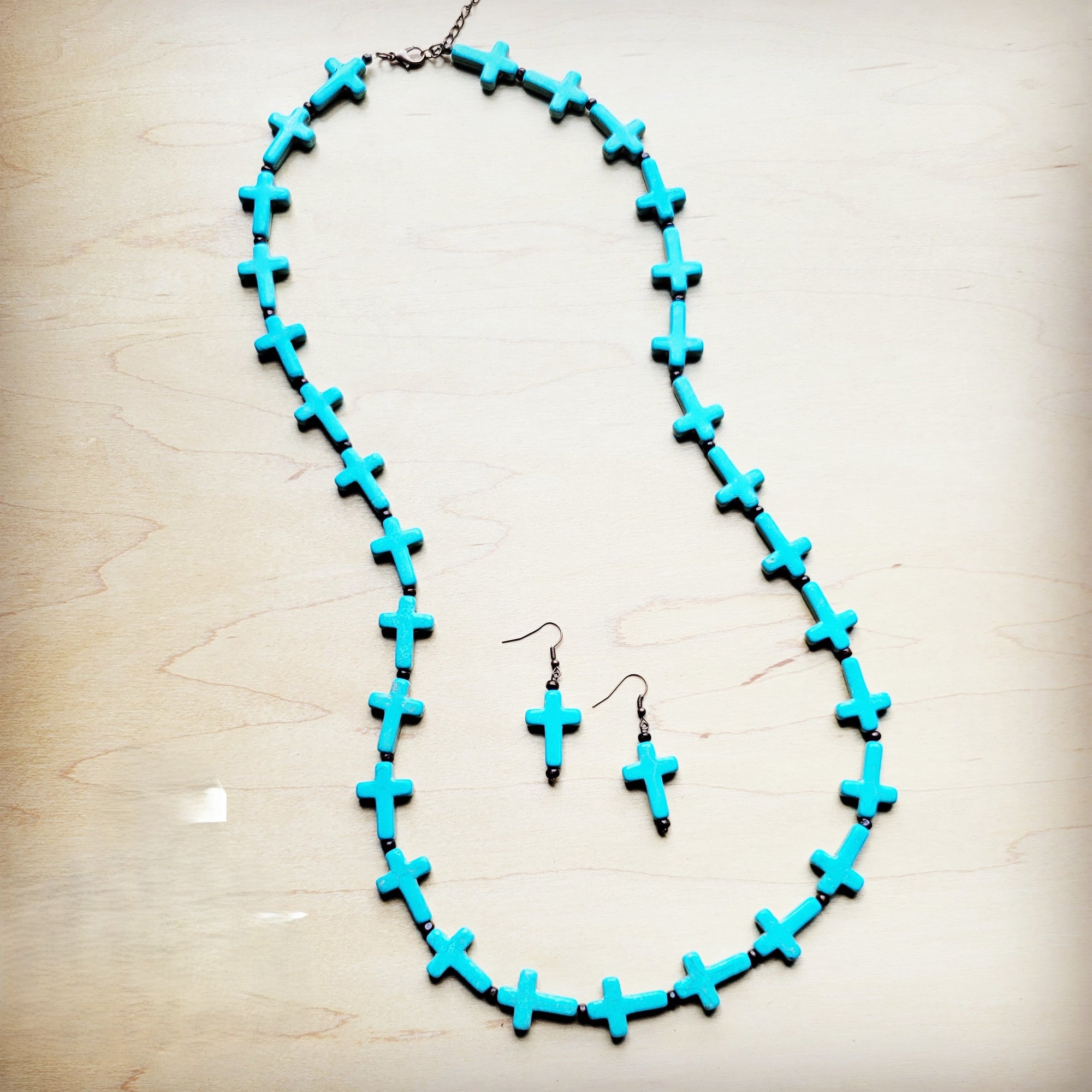 **Blue Turquoise &amp; Wood Beaded Cross Necklace 258n