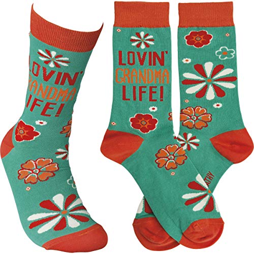 Lovin' Grandma Life Socks