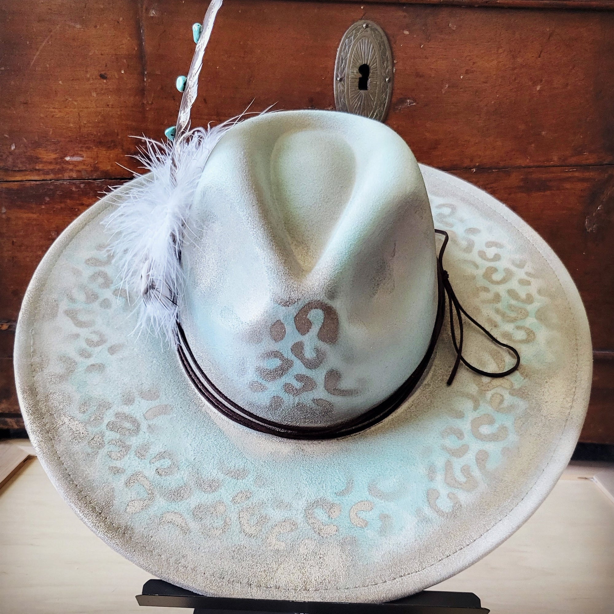 Hand-Painted Leopard Boho Western Cowgirl Hat &amp; Band Mint 987d