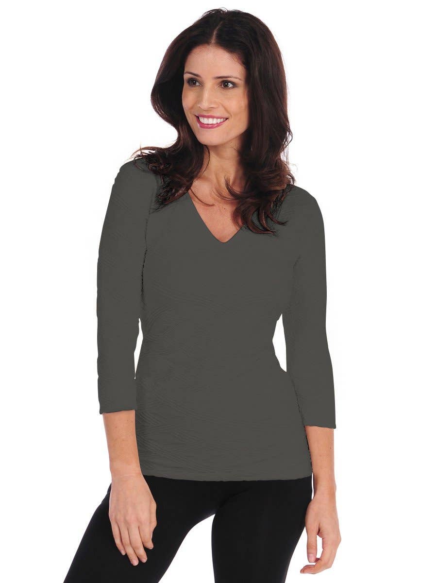 Diamont 3/4 Sleeve V-Neck (29VQ)