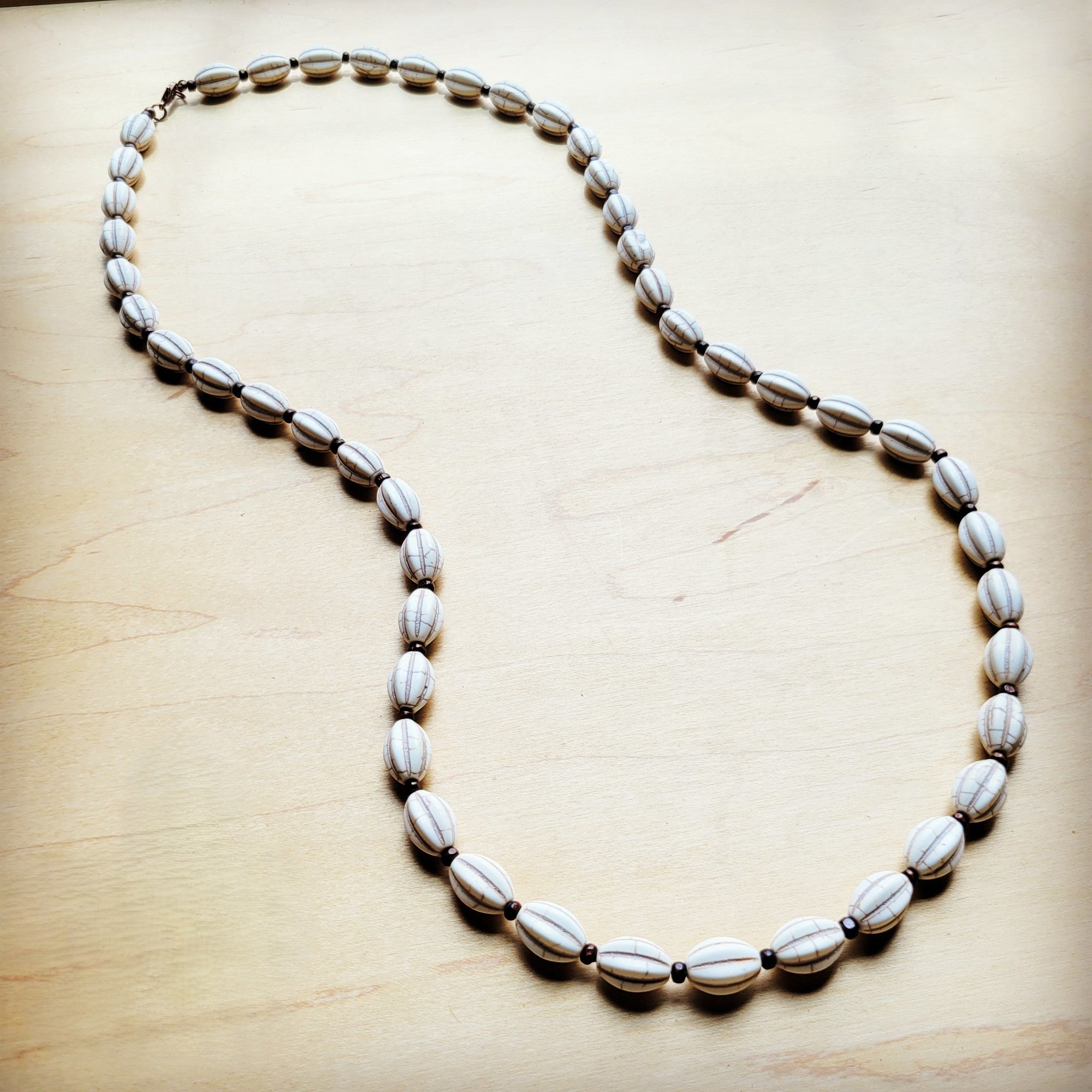 **White Turquoise &amp; Wood Melon Beaded Necklace 258p