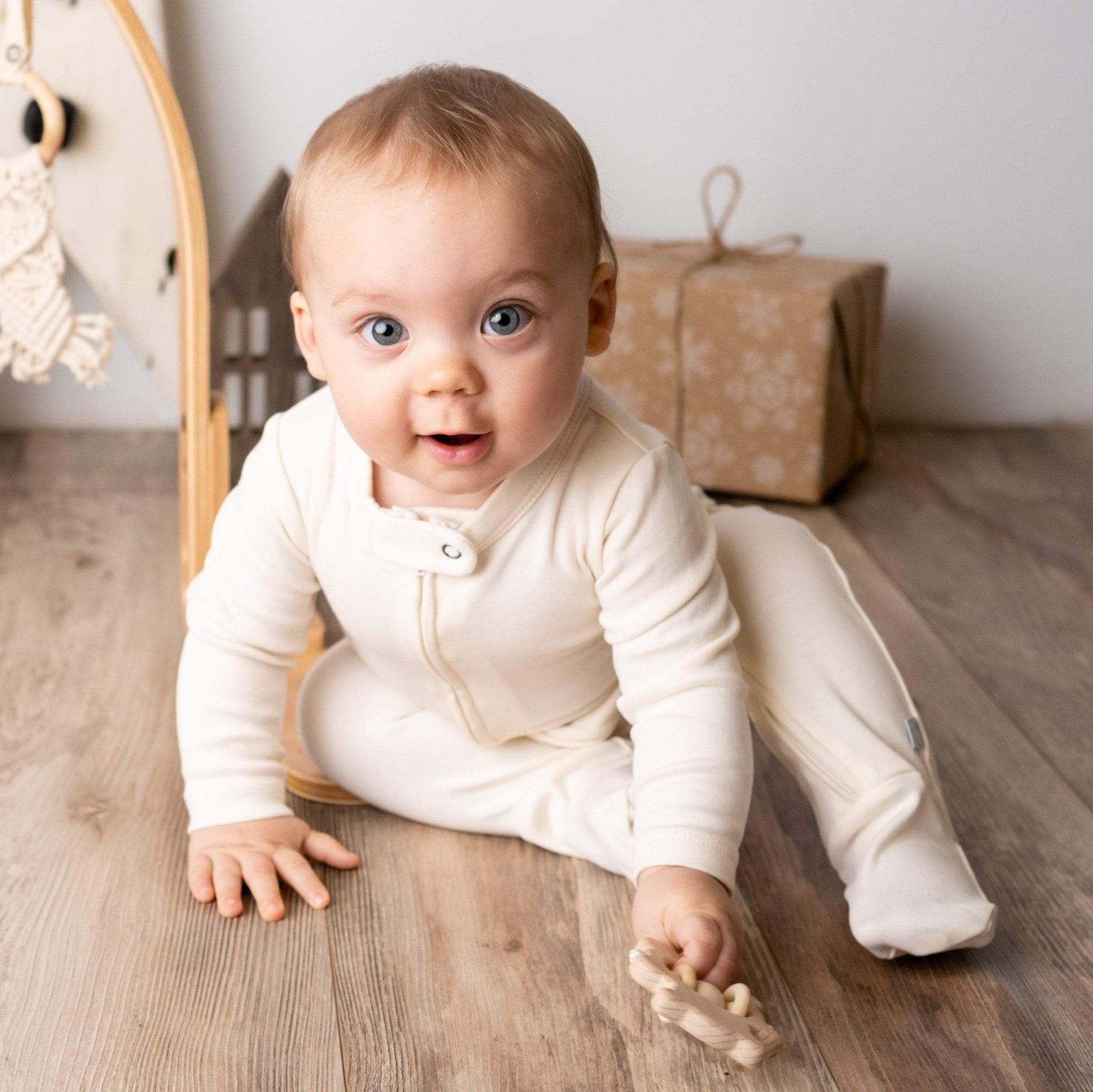 finn + emma Organic Cotton Ivory Footie