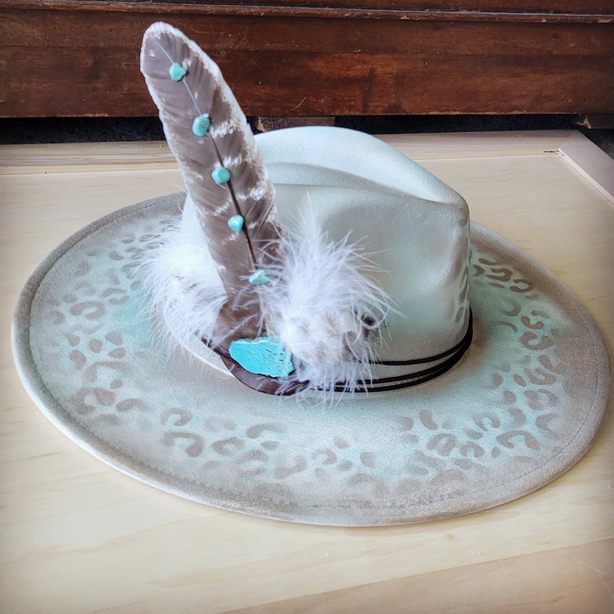 Hand-Painted Leopard Boho Western Cowgirl Hat &amp; Band Mint 987d