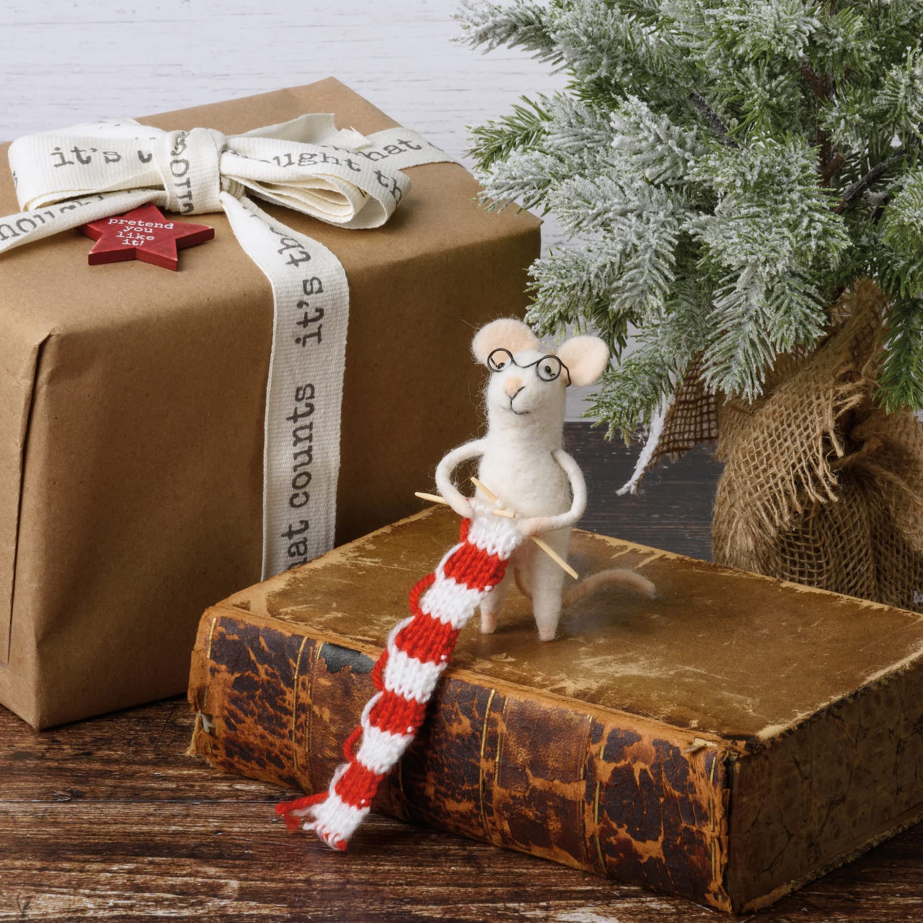 Knitting Mouse Ornament