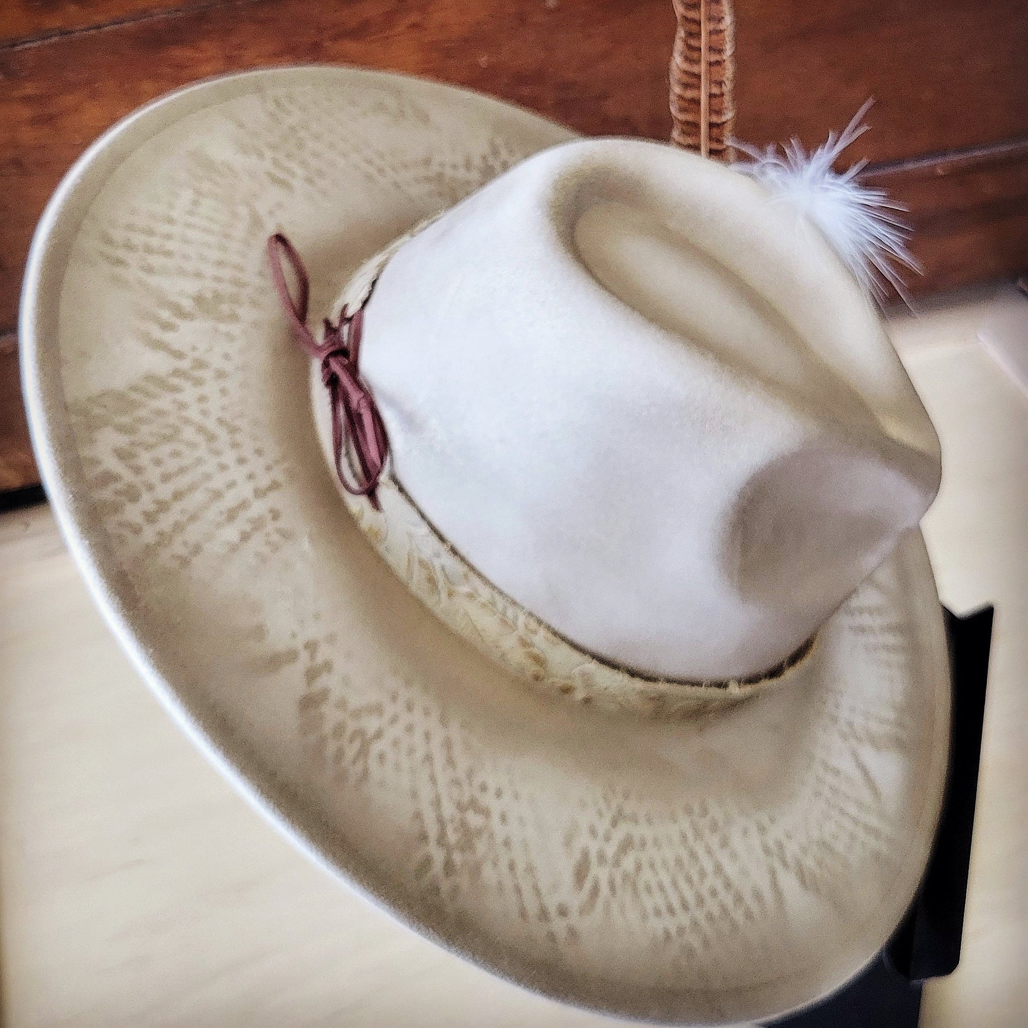 Hand-Painted Python Boho Western Cowgirl Hat &amp; Band-Gold 987e