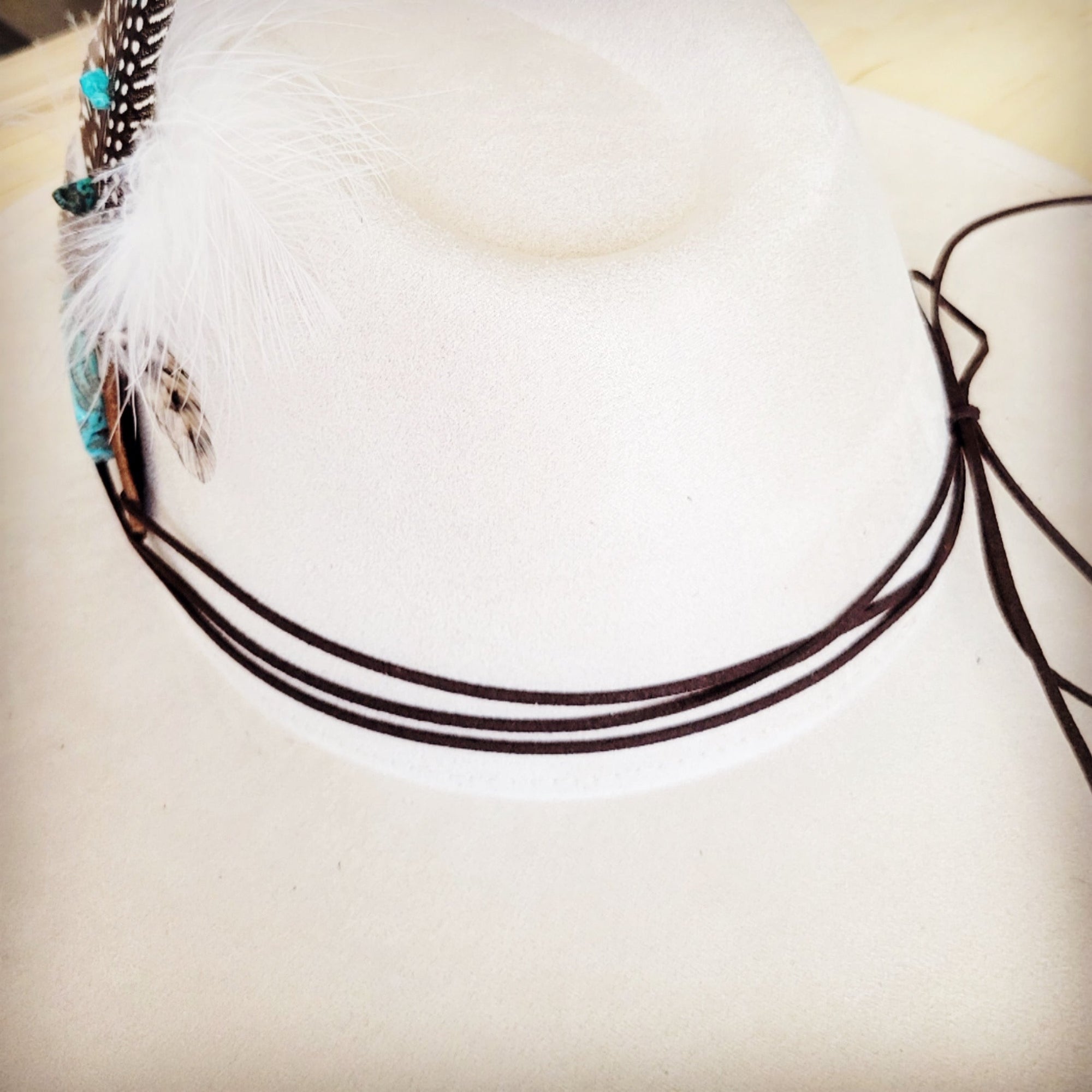 Turquoise Accent Guinea Feather &amp; Leather Hat Band Only 952e