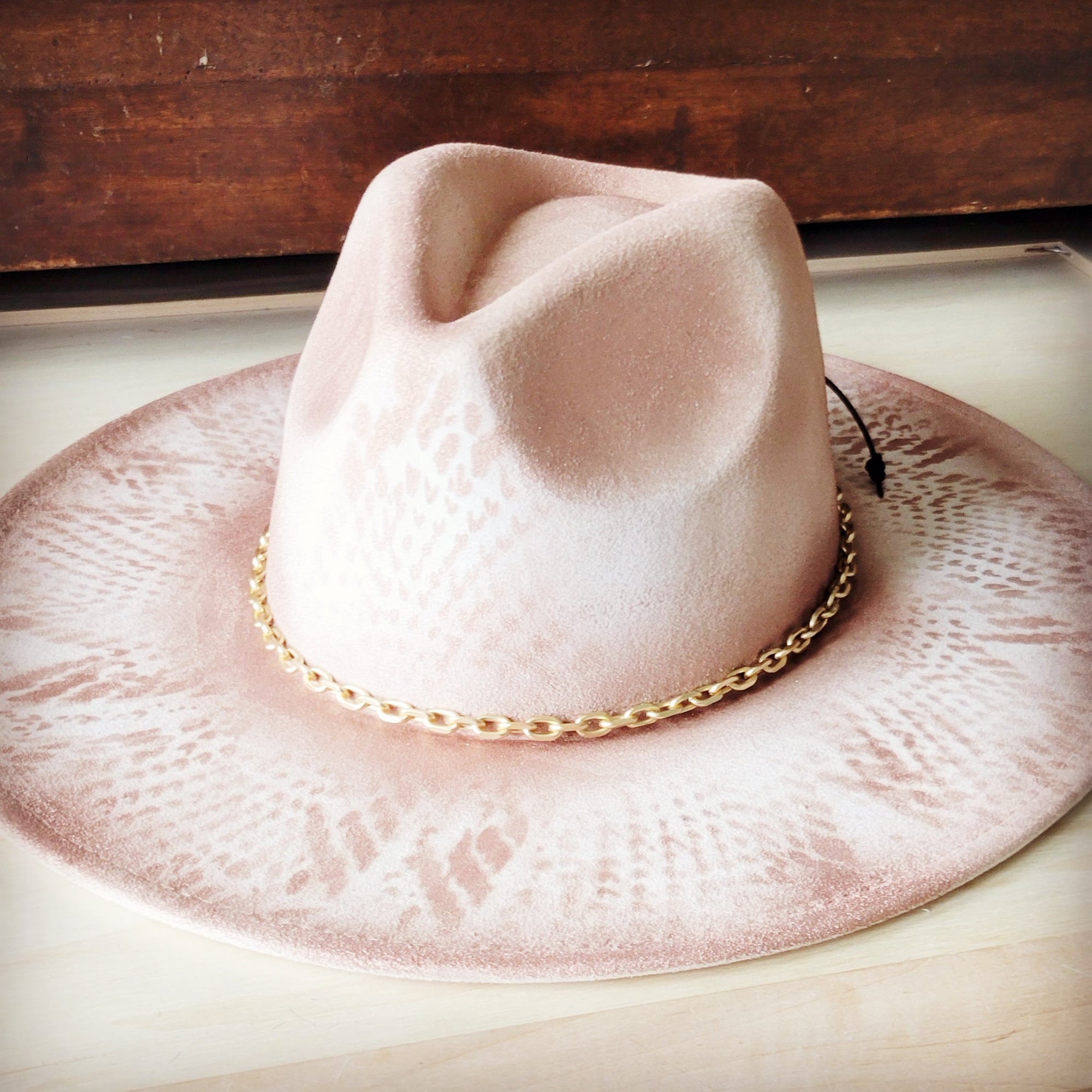 Matte Gold Chain Hat Band w/ Leather Tie 987i