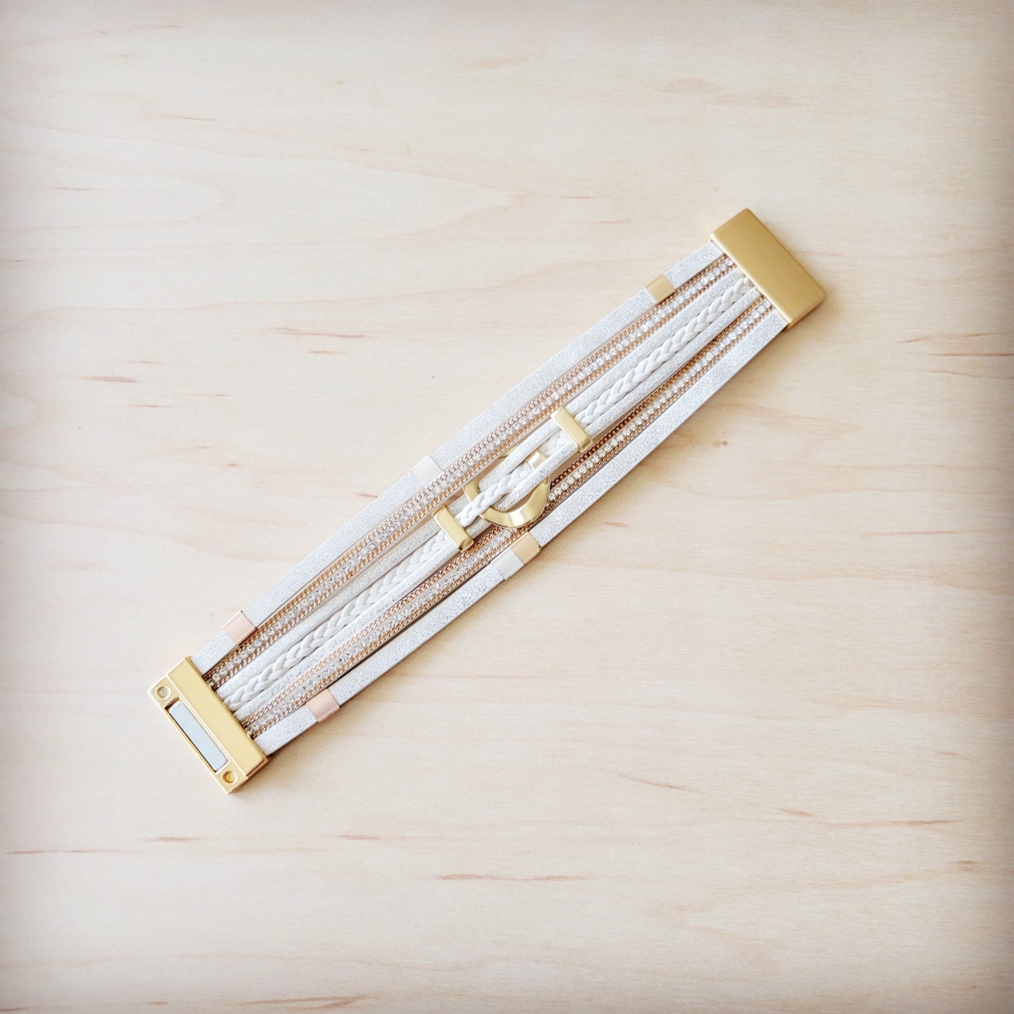 White &amp; Gold Magnetic Cuff 811L