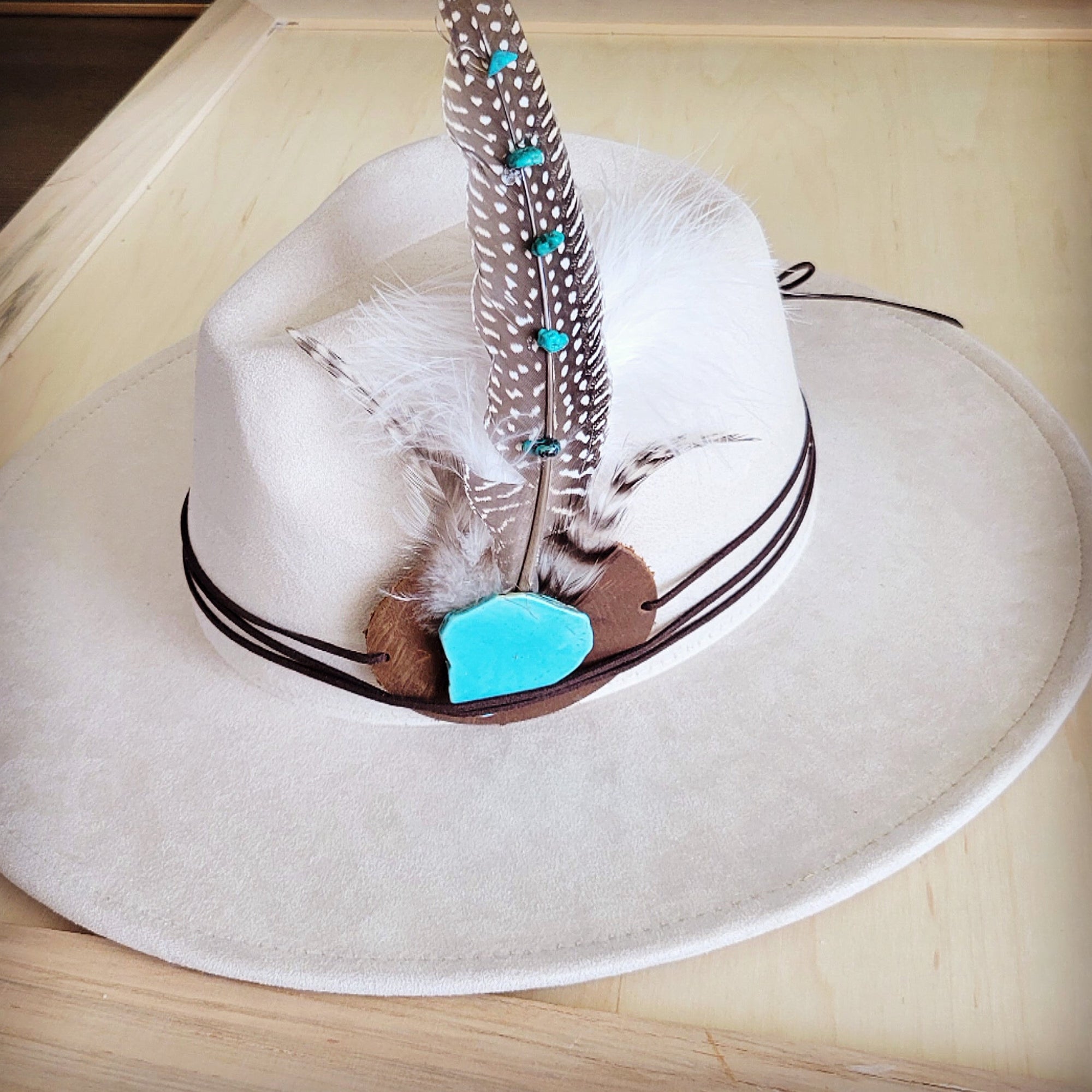 Turquoise Accent Guinea Feather &amp; Leather Hat Band Only 952e