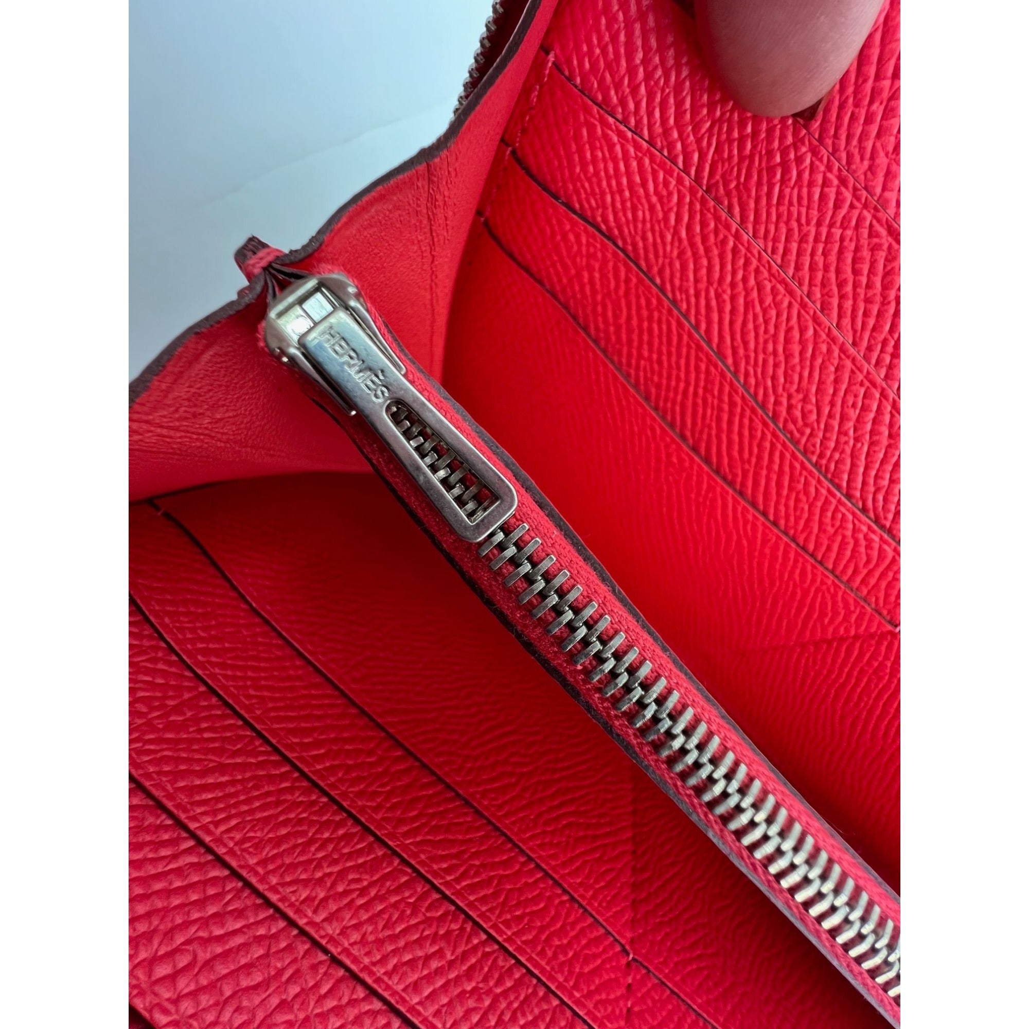 HERMÈS Epsom Lucky Wrist Azap Leather Bougainvillea Wallet