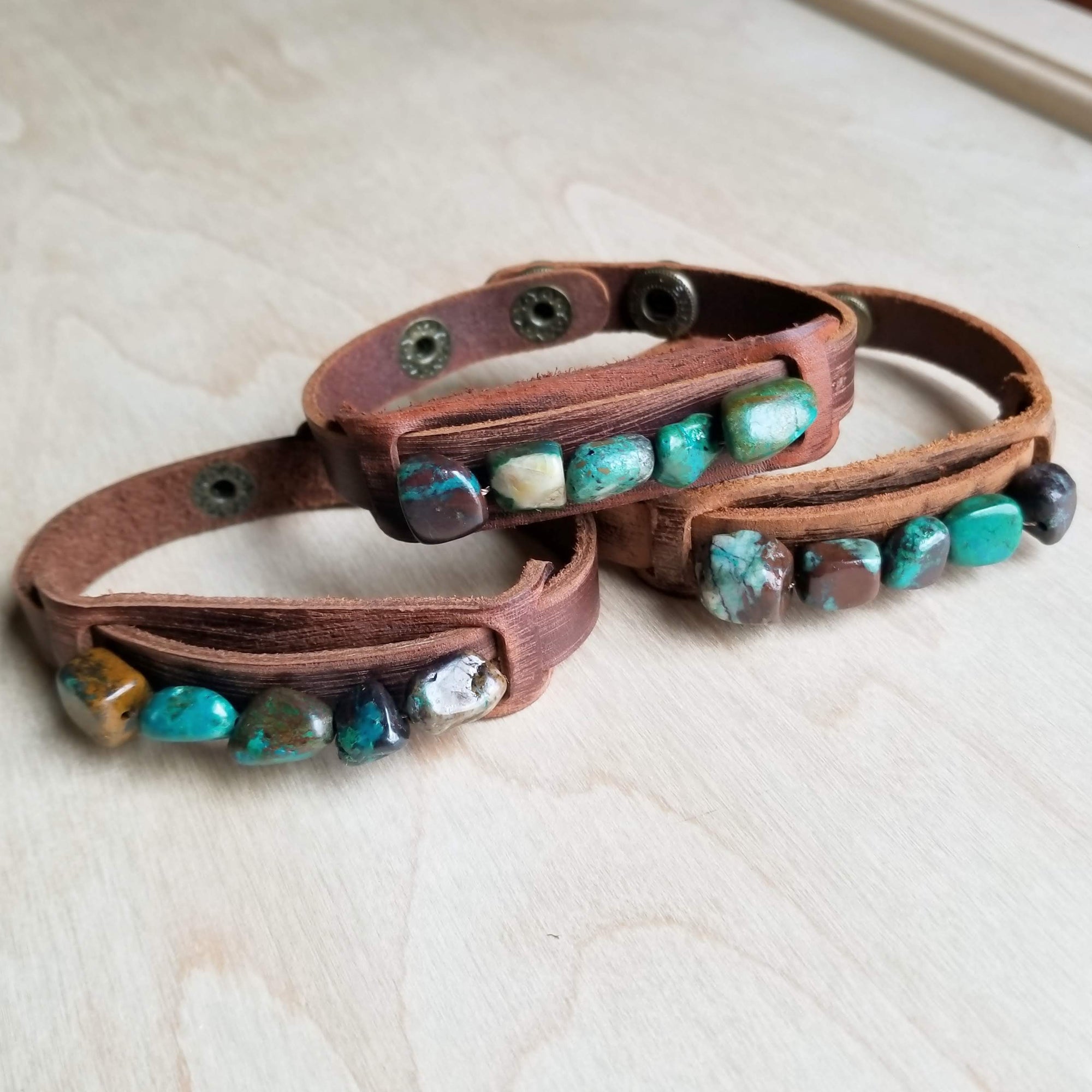 Genuine Leather Narrow Cuff &amp; Natural Turquoise Chunks 006q