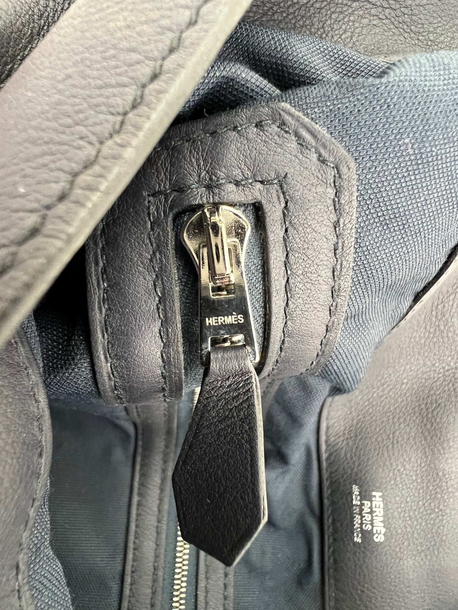 HERMÈS Messenger Cityslide Pouch Evercolor Leather Indigo Blue Clutch