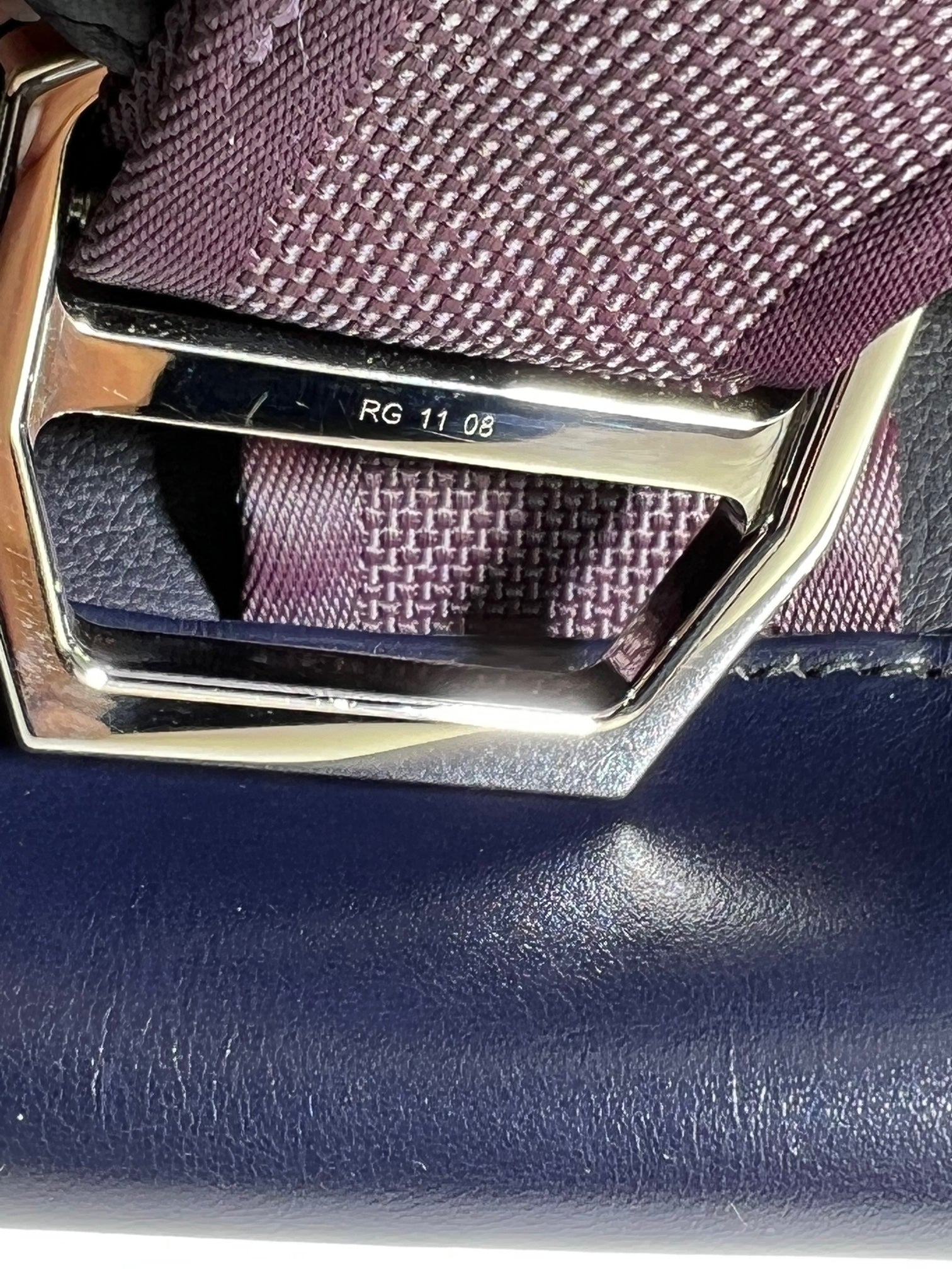 HERMÈS Messenger Cityslide Pouch Evercolor Leather Indigo Blue Clutch