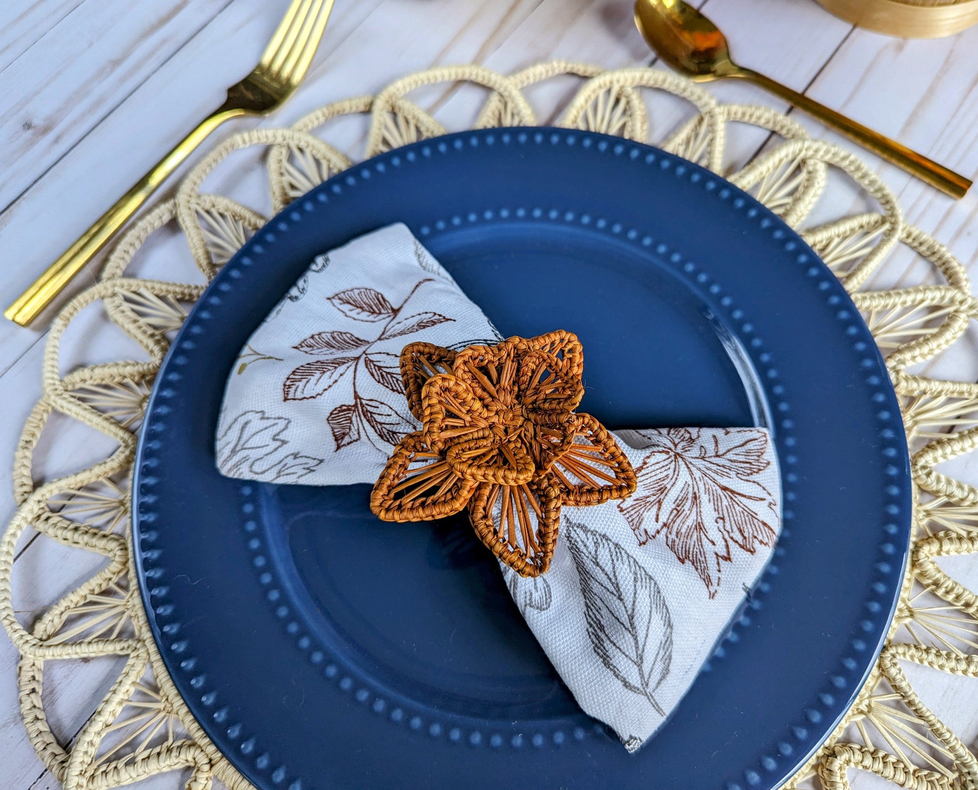 Star Flower Handwoven Iraca Napkin Ring