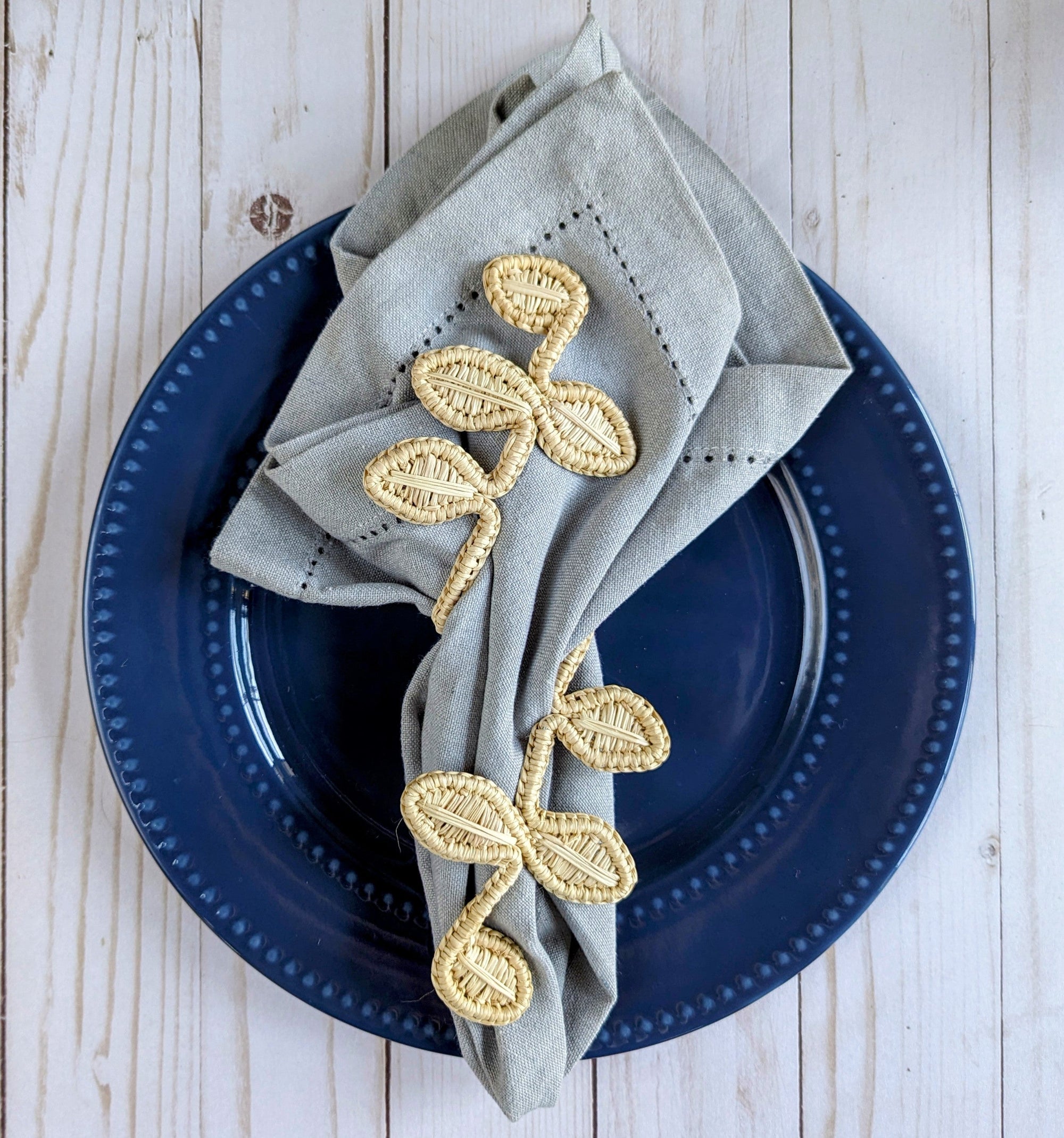 Vines Handwoven Iraca Napkin Ring