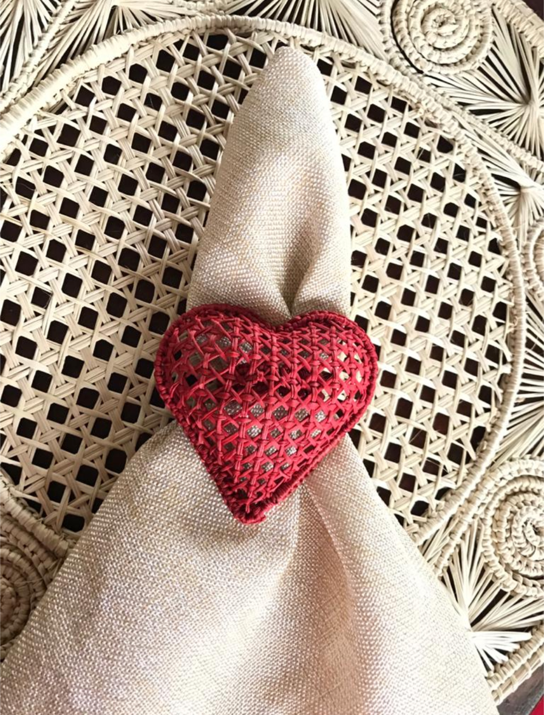 Criss-Cross Heart Handwoven Iraca Napkin Ring