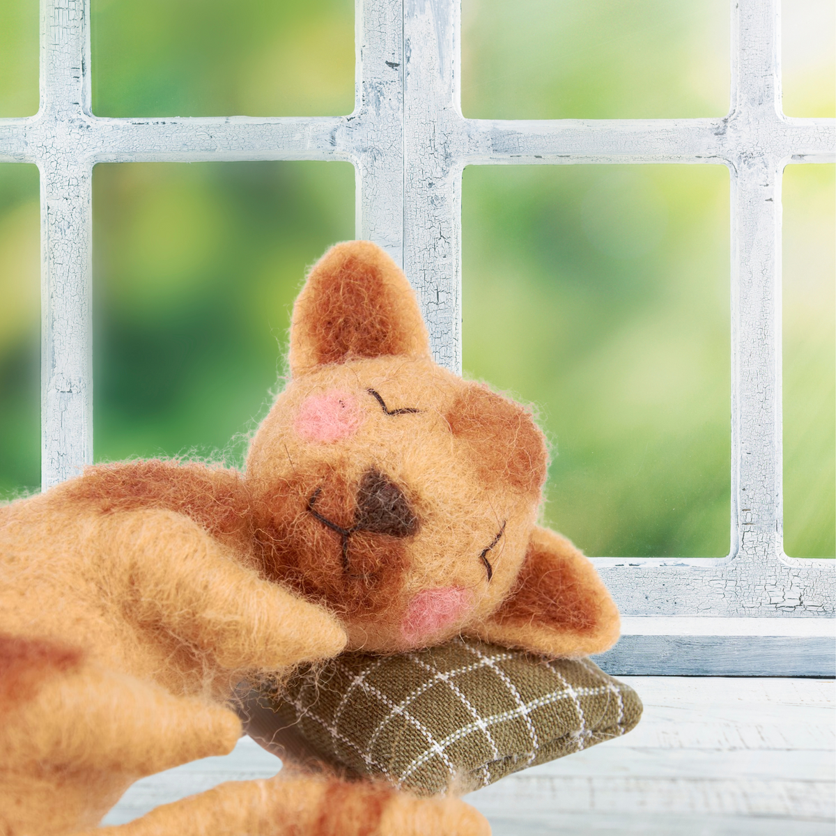 Sleeping Cat Critter Felt Ornament