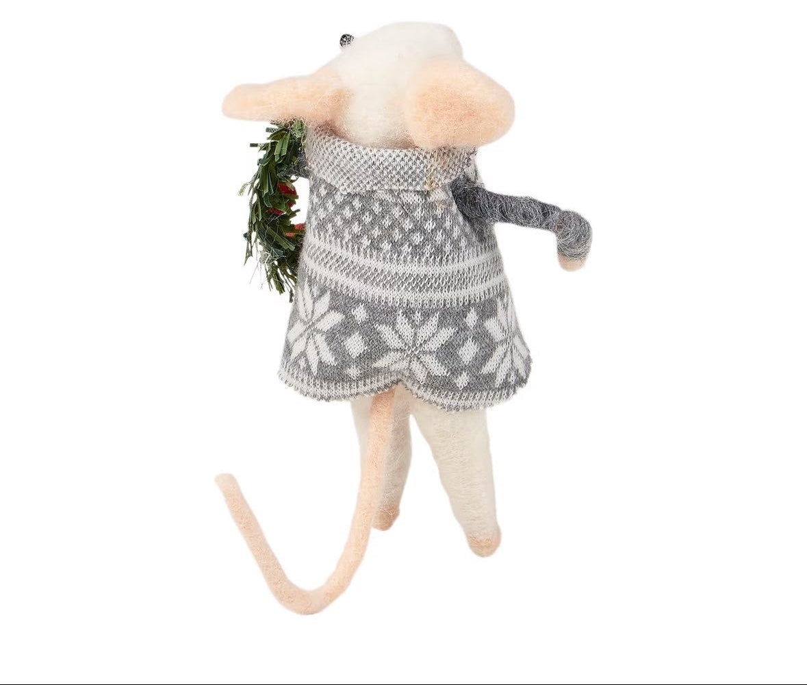 Christmas Mouse Critter with Wreath