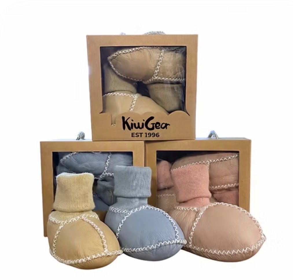 Baby Girl Powder Pink Sheepskin Booties