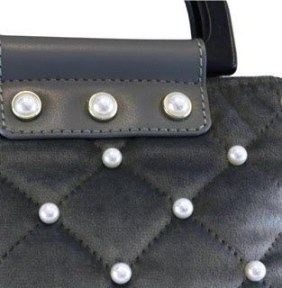 Doe a Dear Pearl Stud Purse