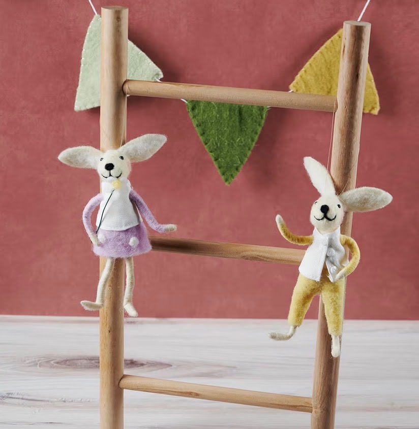 Rabbit Couple Critter Set