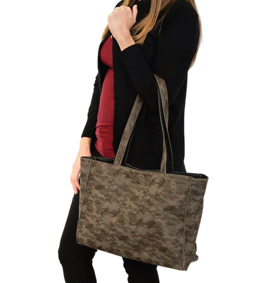 Joy Susan Bag Camo Reversible Tote L8091-00