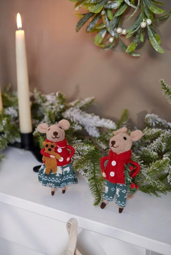 Christmas Day Mice