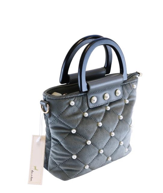 Doe a Dear Pearl Stud Purse