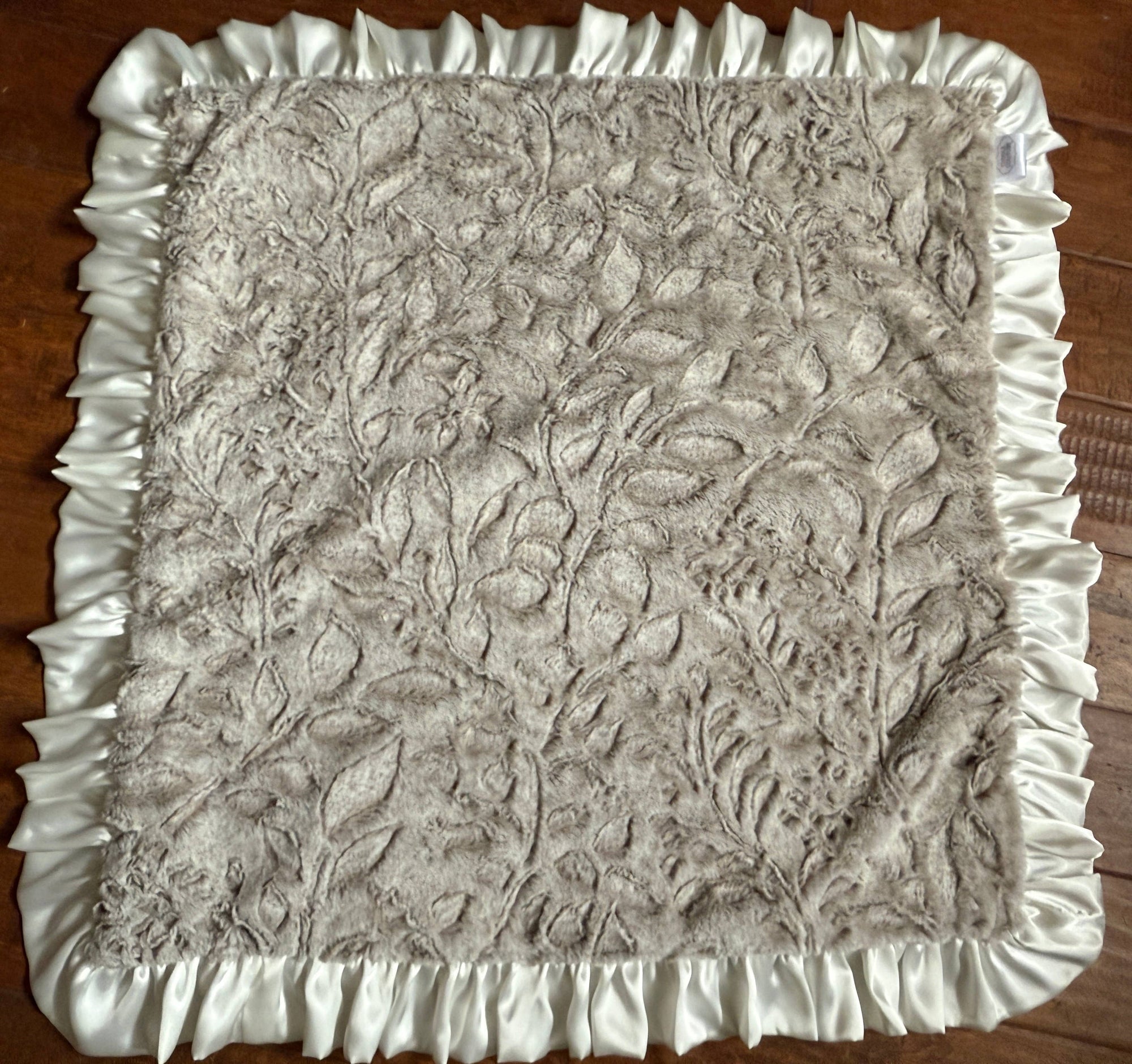 Poppy Embossed Teether Blanket