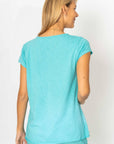 Look Mode made In Italy Button V-Neck Top