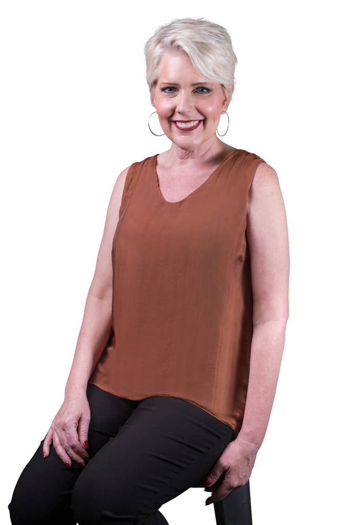 Tina Stephens Made In Italy Dina Silk V-Neck Tank