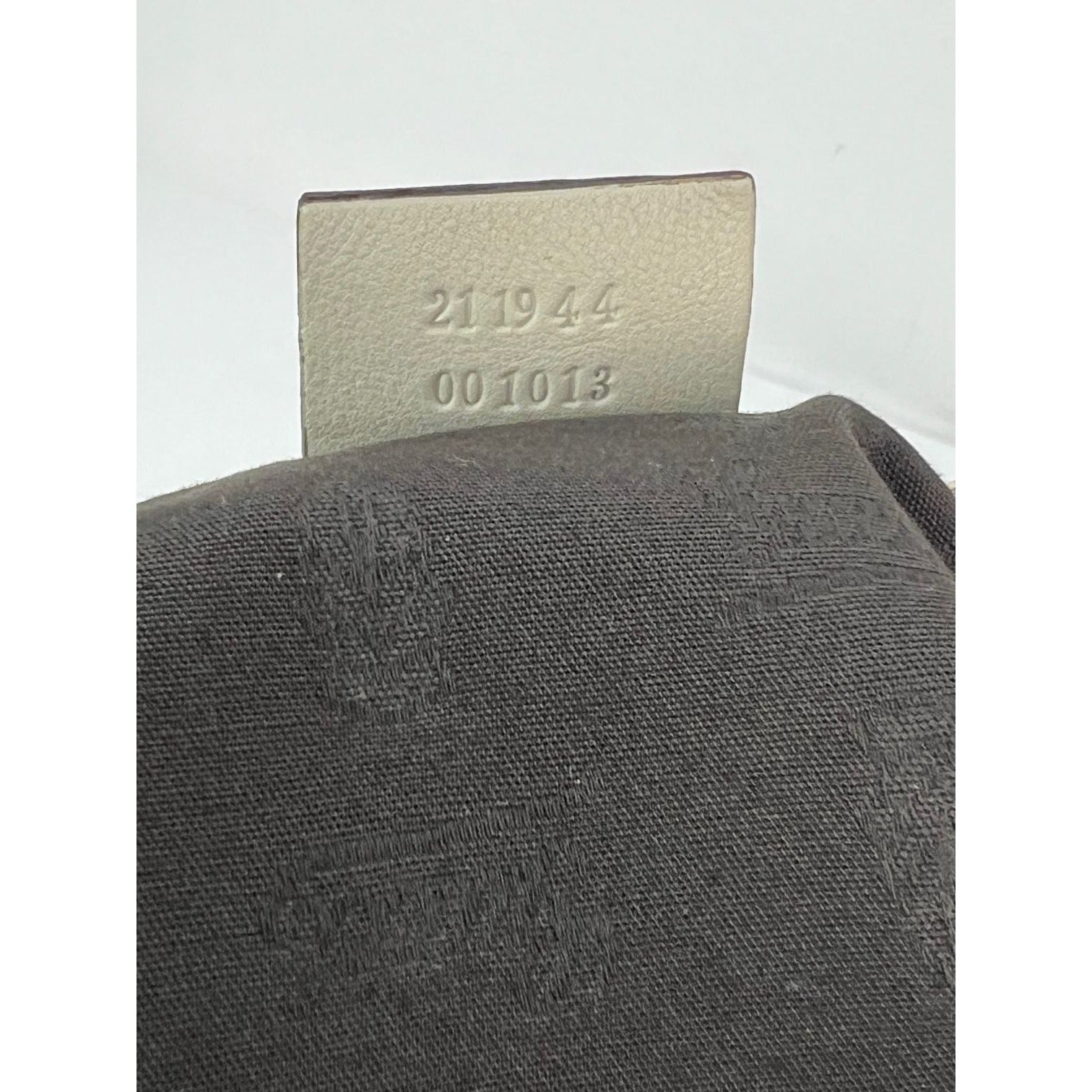 Gucci Sukey Medium Guccissima Leather Mystic White Tote