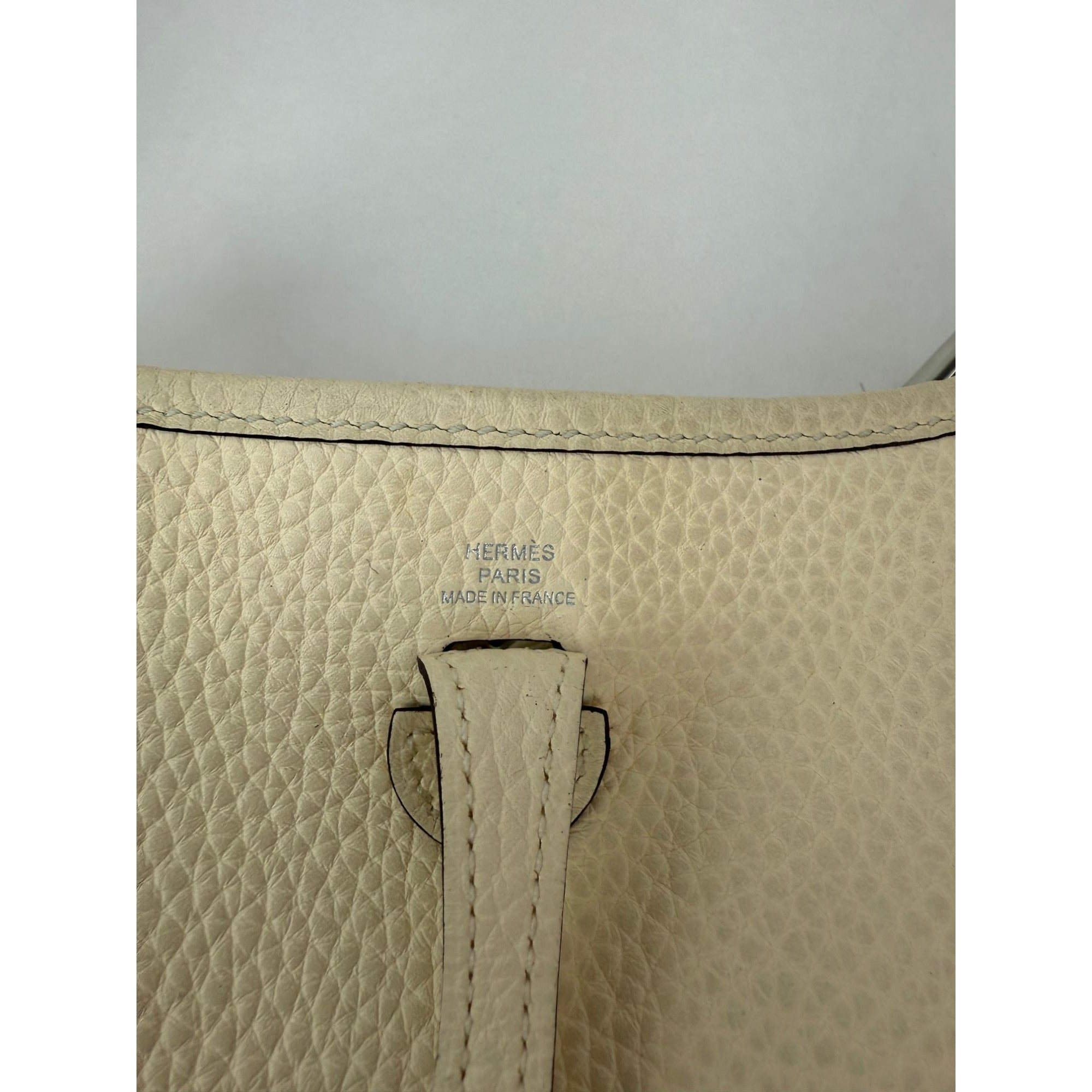 HERMÈS Taurillon Clemence Evelyne TPM Nata White Crossbody Bag