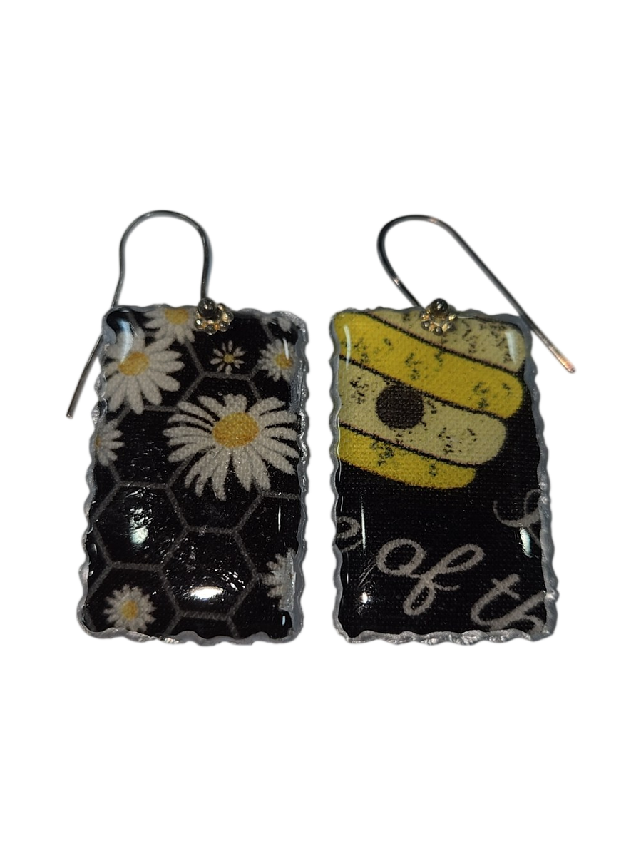 Handmade Bee &amp; Daisy Fabric Resin Rectangle Earrings