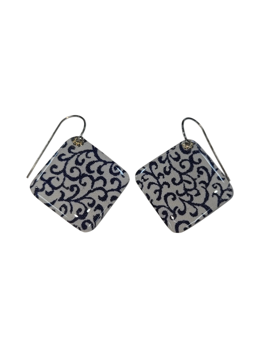 Handmade Blue &amp; White Scroll Pattern Resin Earrings
